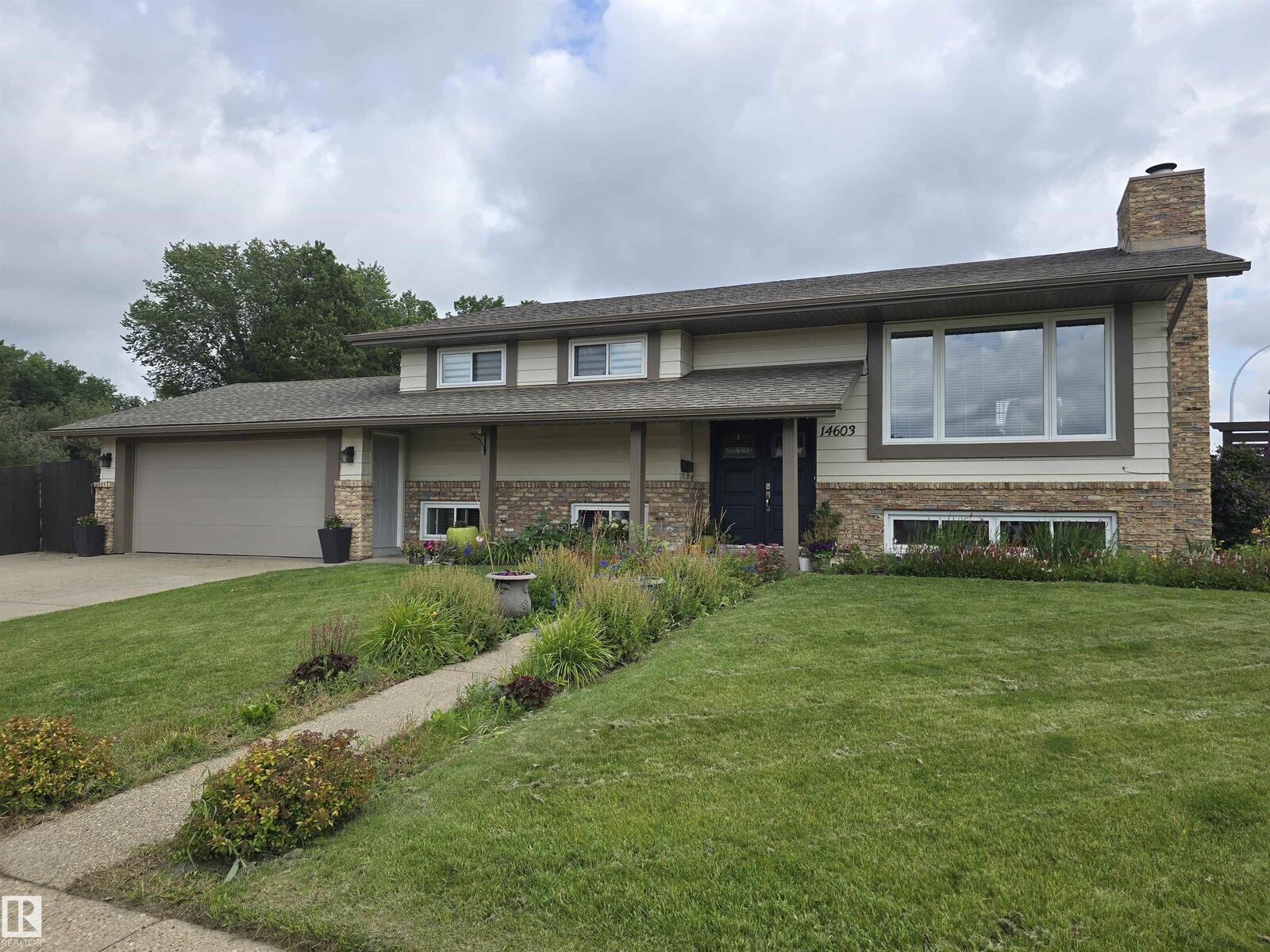 Property Photo:  14603 122 Street NW  AB T5X 1V8 