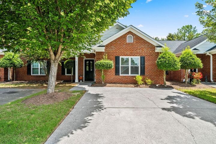 Property Photo:  612 Manor Way  GA 30120 