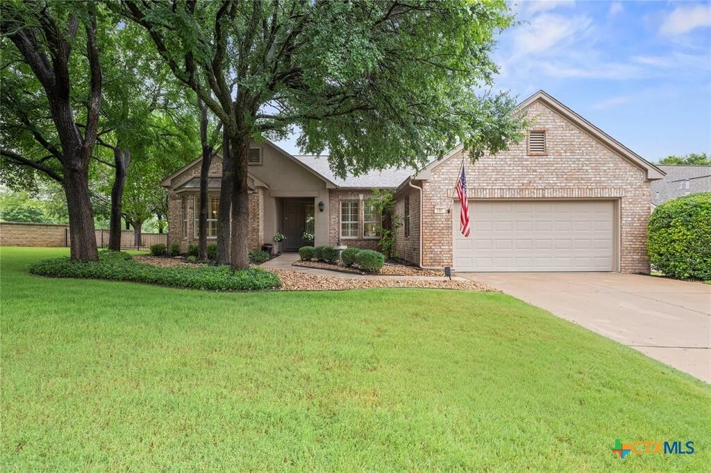 Property Photo: 101 Yaupon Lane TX 78633