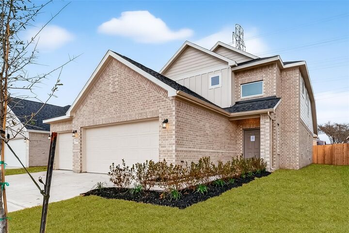 Property Photo:  2110 Spring Hollow Drive  TX 77521 