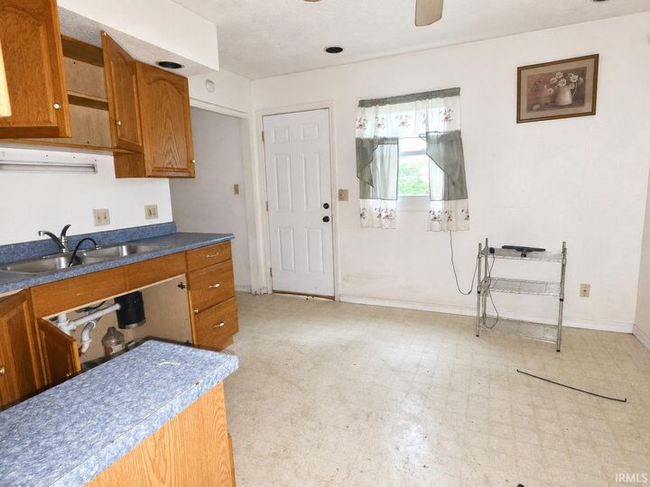 Property Photo: 1507 Waggoner Avenue IN 47714