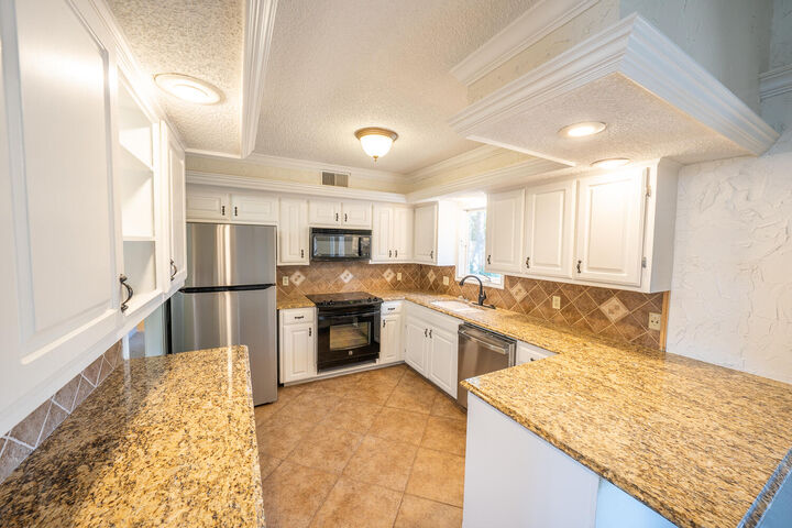 Property Photo: 5604 87th Street TX 79424