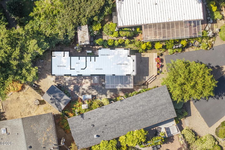 Property Photo:  4875 N Hwy 101 12  OR 97341 