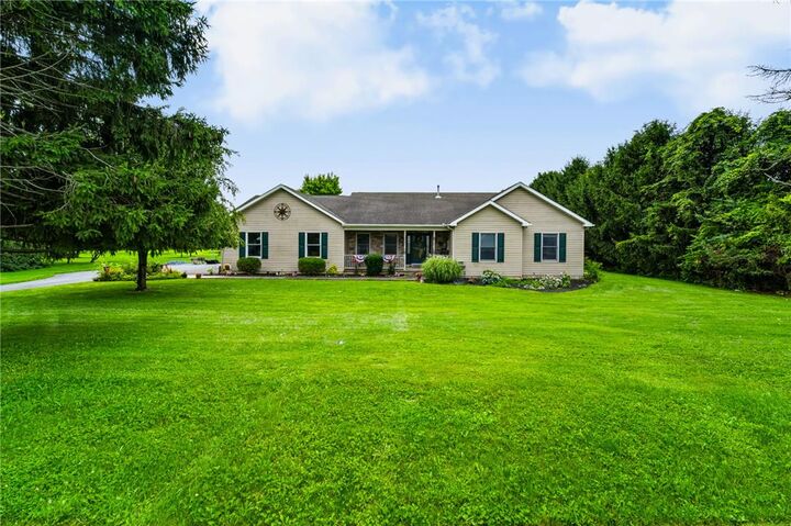 Property Photo: 6970 Silver Crest Road PA 18064