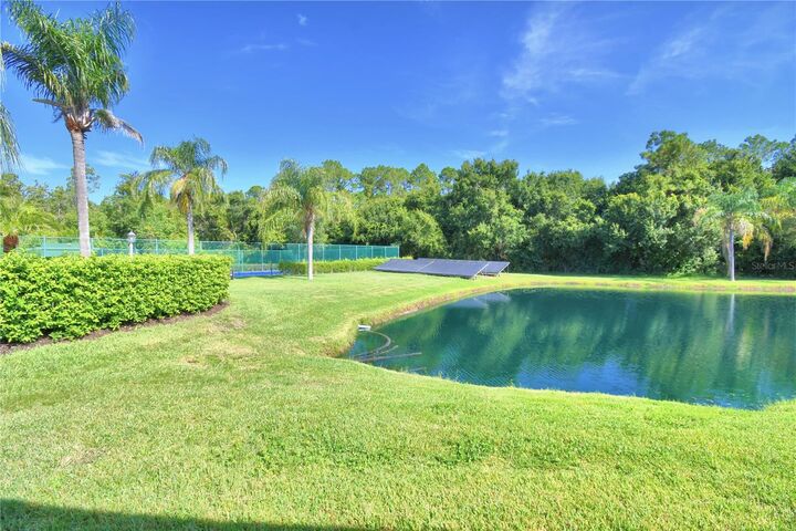 Property Photo:  1307 Innsbruck Ct  FL 33884 