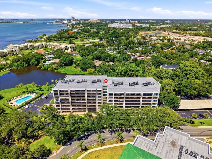 Property Photo:  220 Belleview Boulevard 207  FL 33756 