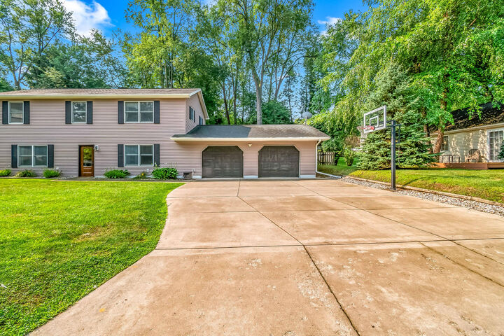 Property Photo: 16 Goodrich Avenue MI 49242