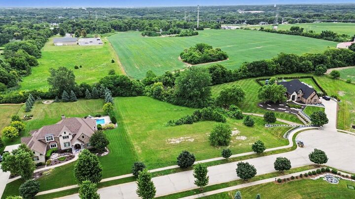 Property Photo: 18535 S Marilynn Court IL 60448