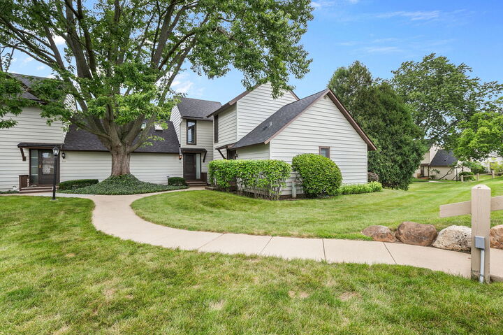 Property Photo: 732 Chandler Road 732 IL 60031