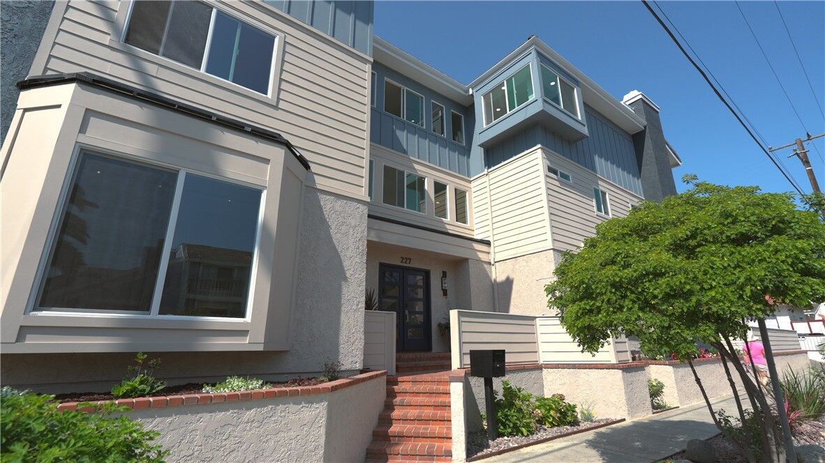 Property Photo: 227 18th Street CA 92648