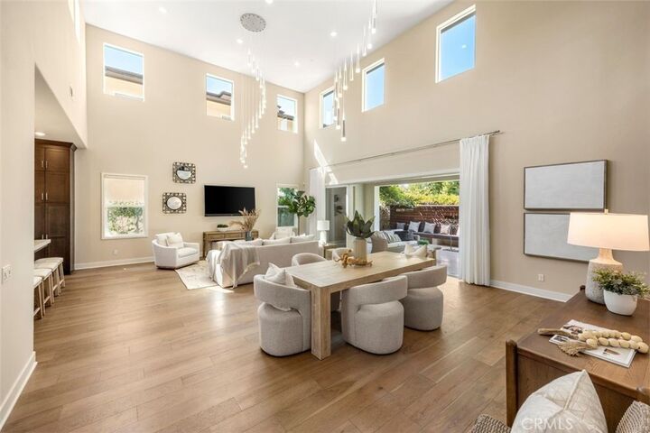 Property Photo:  88 Iluna  CA 92618 
