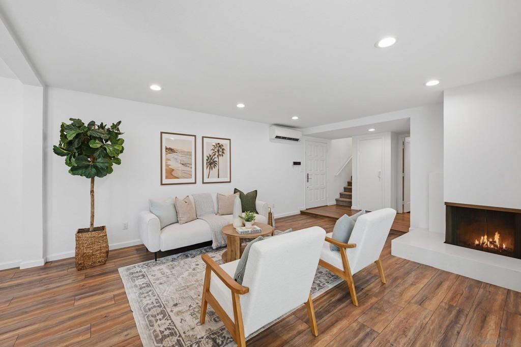 Property Photo: 8963 Caminito Fresco CA 92037
