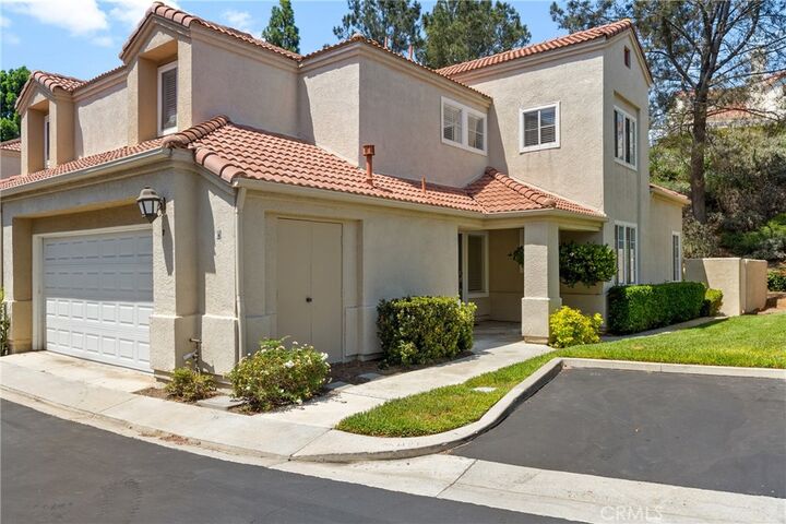 Property Photo: 7 Medici CA 92656