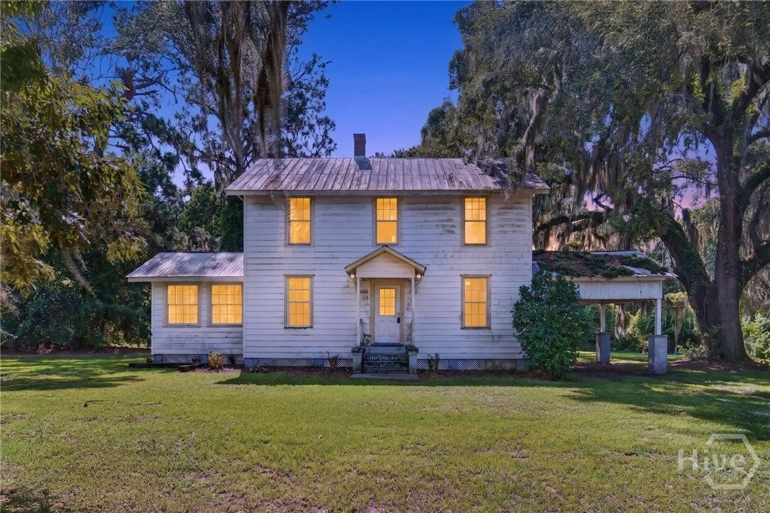Property Photo:  9794 Whitefield Avenue  GA 31406 