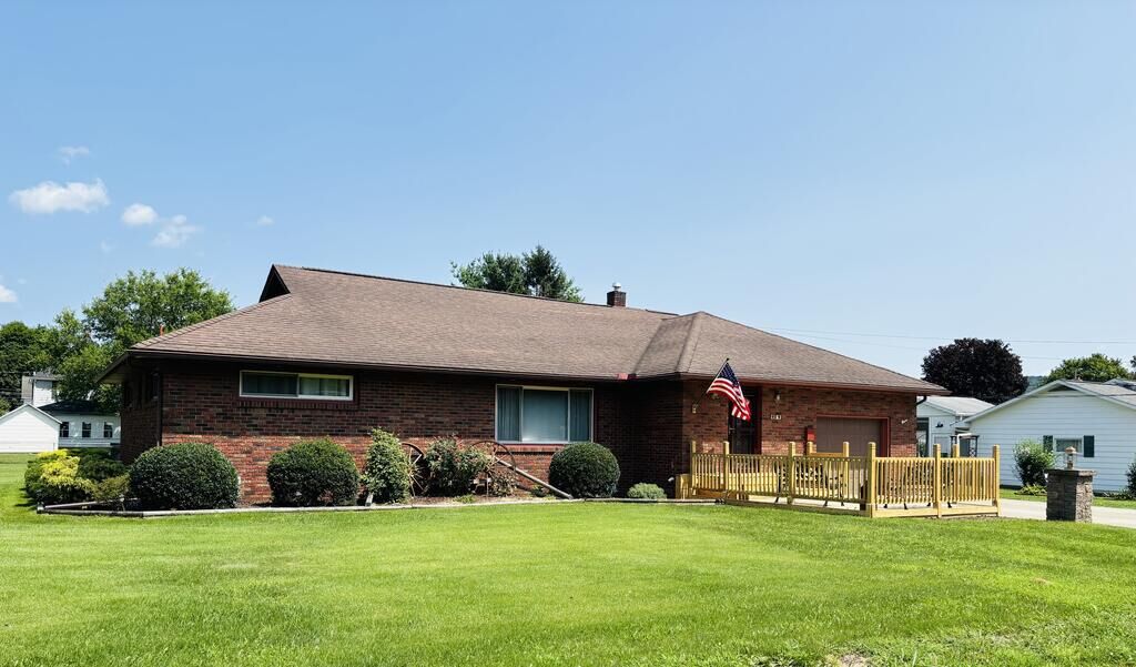 Property Photo: 410 N Hopkins St PA 18840