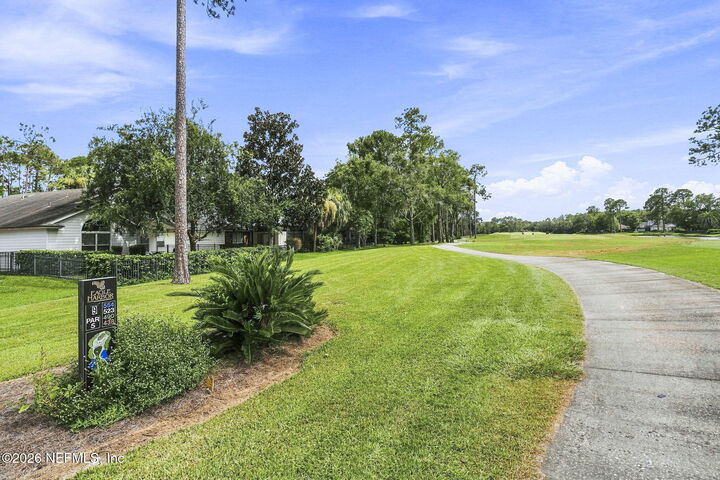 Property Photo: 1634 Highland View Court FL 32003