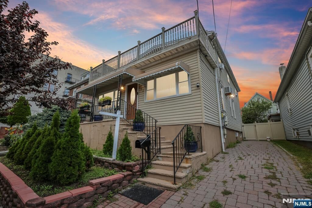Property Photo:  263 Morningside Avenue  NJ 07010 