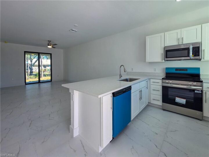 Property Photo:  4812 30th St SW  FL 33973 