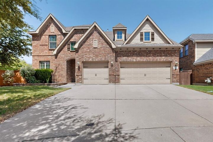 Property Photo: 12701 Homestretch Drive TX 76244