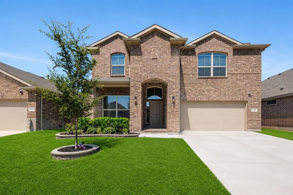 Property Photo: 15517 Canford Terrace TX 76247