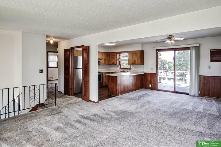 Property Photo:  5556 N 61st Street  NE 68104 