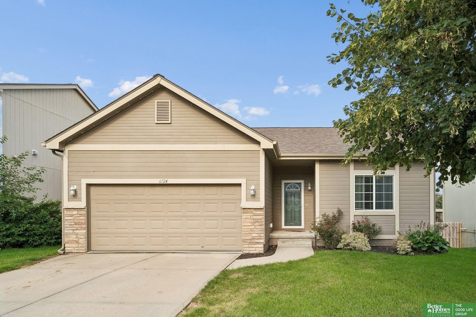 Property Photo: 6124 S 189th Avenue NE 68135