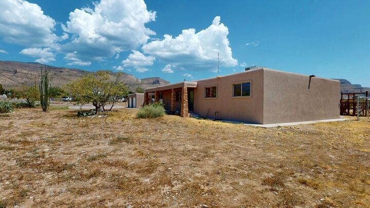 Property Photo:  2100 Ocotillo Dr  NM 88310 