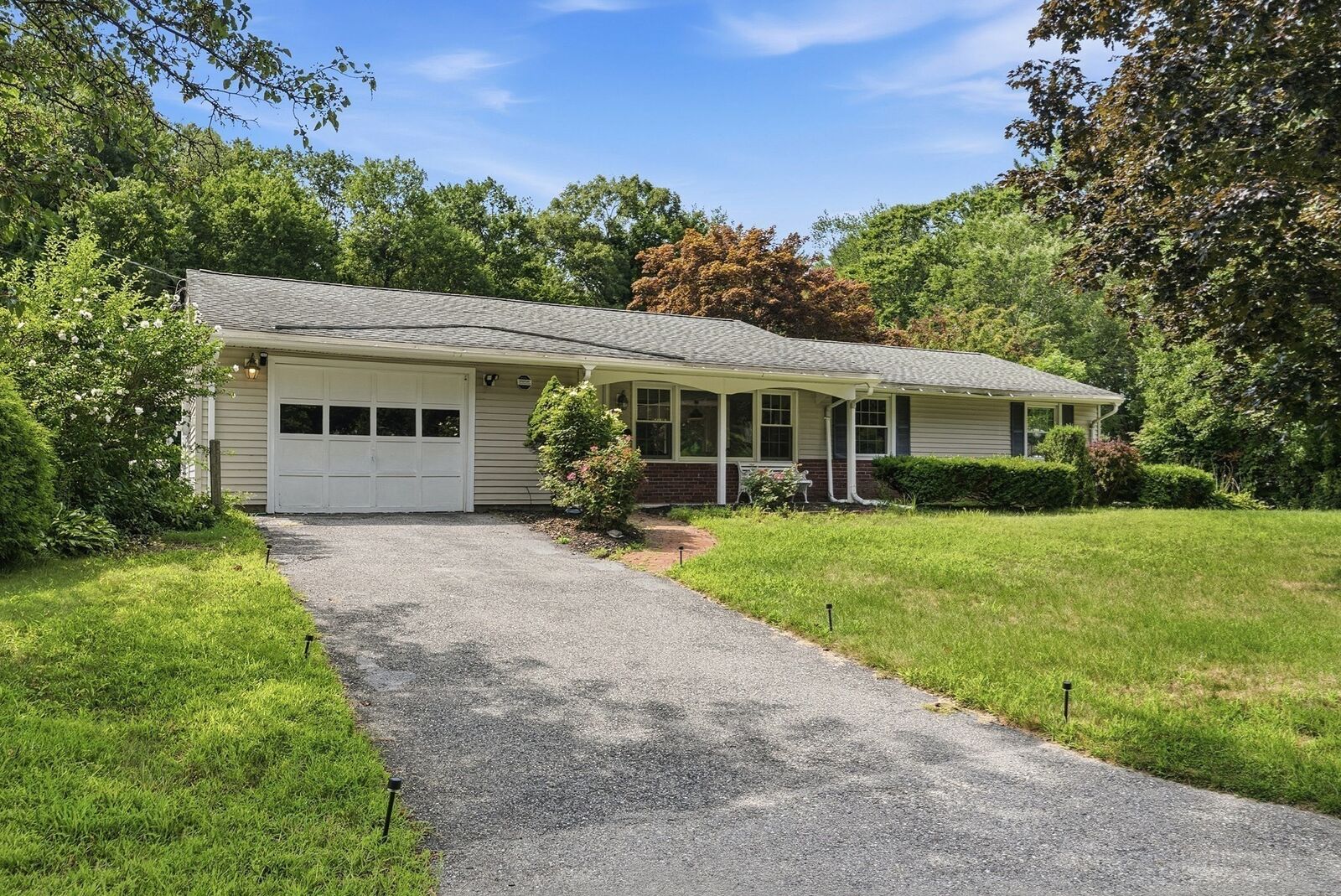 Property Photo:  38 Ruthellen Rd  MA 01824 