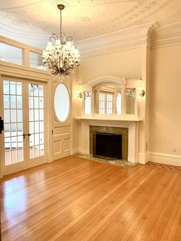 Property Photo:  325 Commonwealth Avenue 3  MA 02155 
