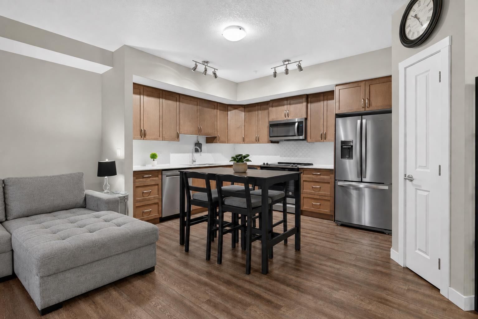 Property Photo: 3727 Sage Hill Drive NW 2115 AB T3R 1T7