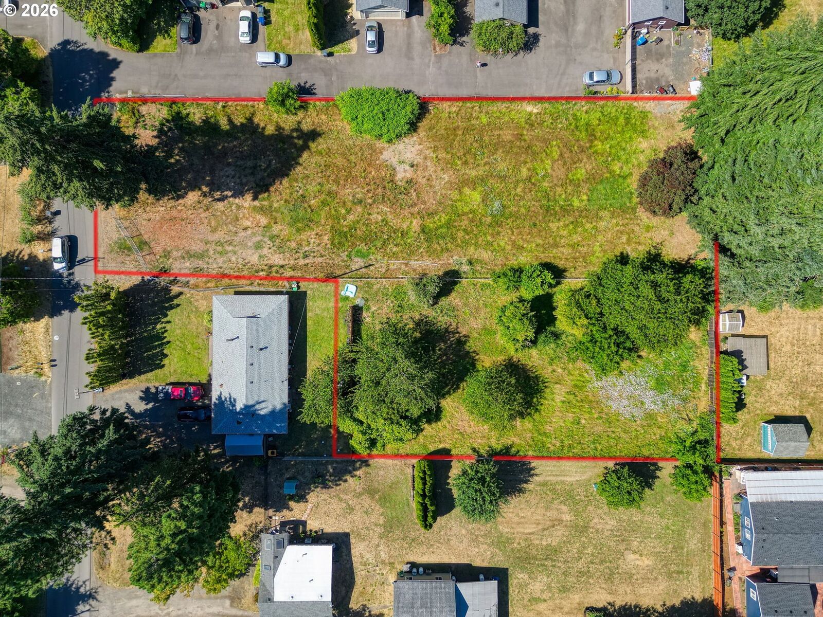Property Photo: 2093 W Irwin Way OR 97402