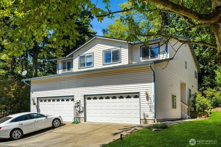 Property Photo:  3115  York Road  WA 98204 