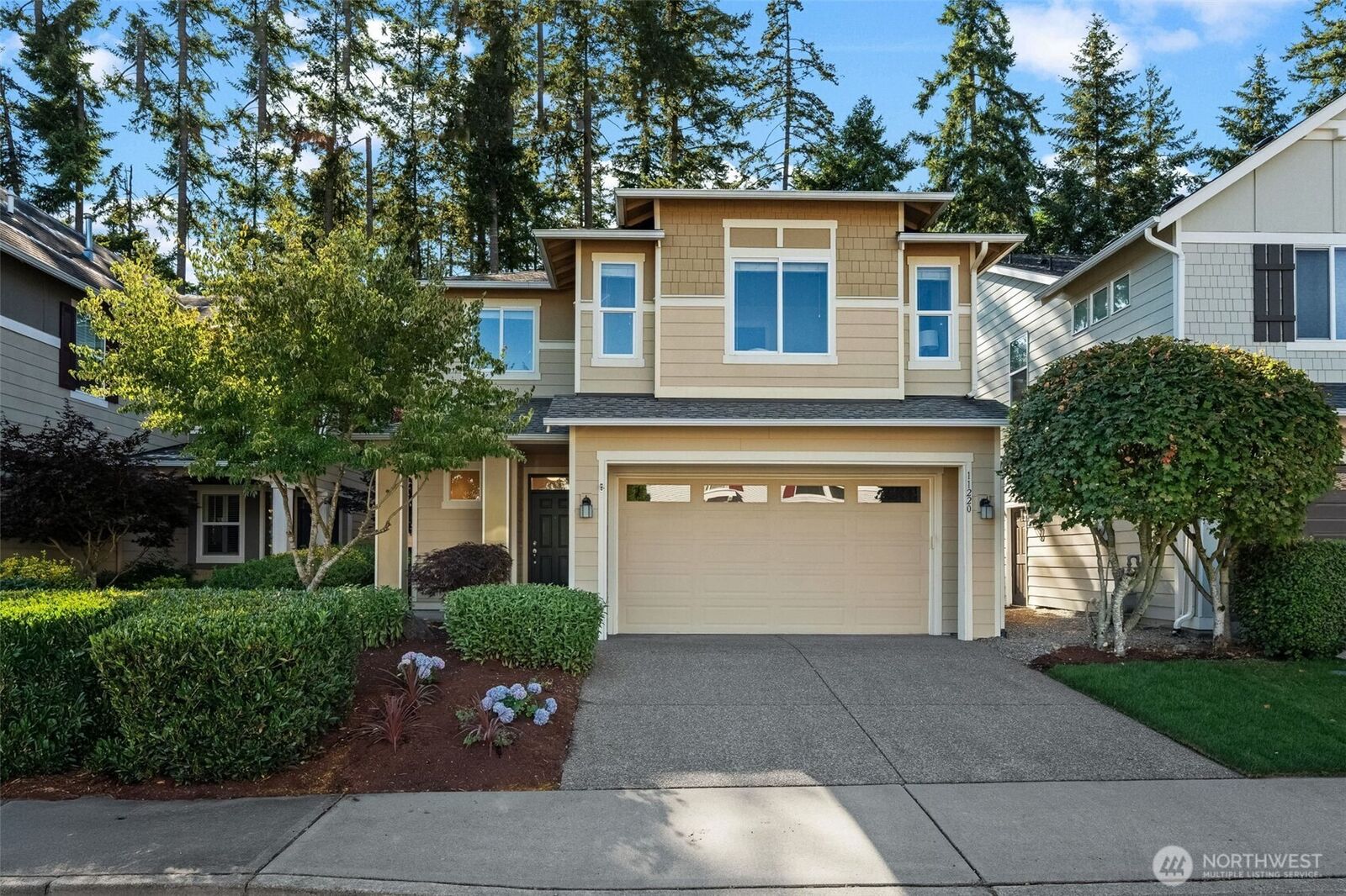 Property Photo:  11220  Borgen Loop  WA 98332 