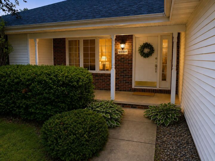 Property Photo:  W2489 Clover Downs Court  WI 54915 