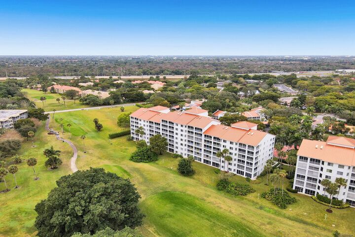 Property Photo: 4114 W Palm Aire Drive 141B FL 33069
