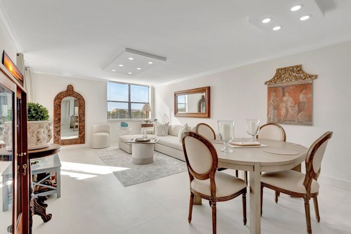 Property Photo:  600 Egret Circle 7504  FL 33444 