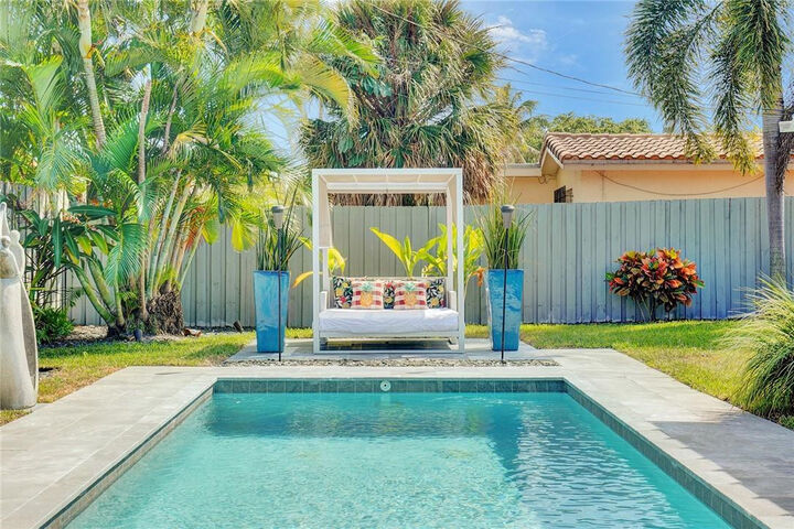 Property Photo:  5120 NE 17th Avenue  FL 33334 