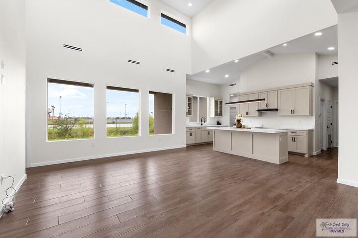 Property Photo: 4712 River Oak Cir TX 78520