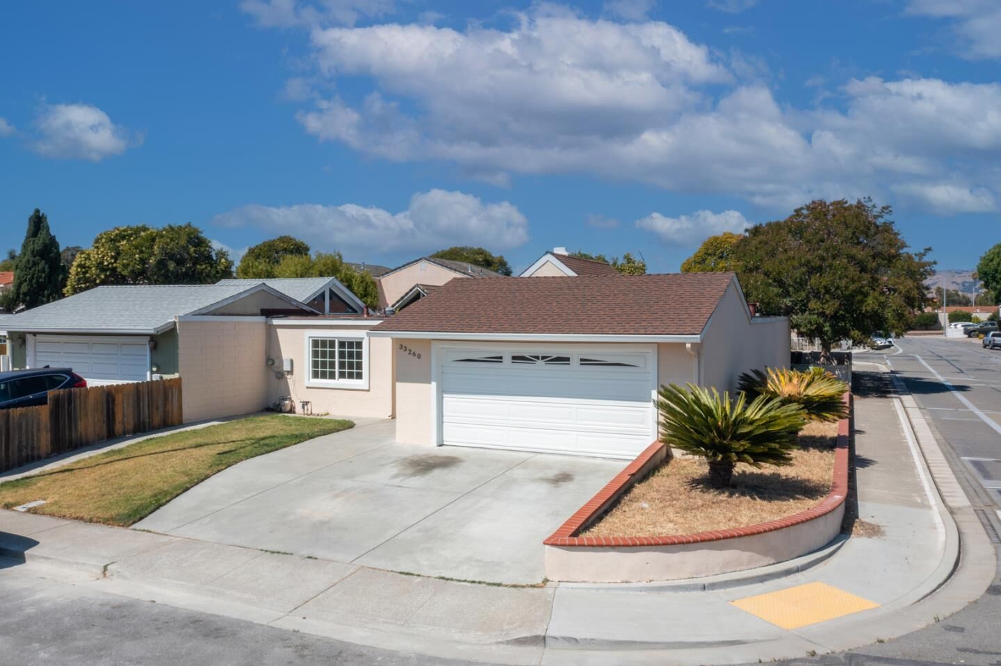 Property Photo:  33260 Lake Oneida Street  CA 94555 