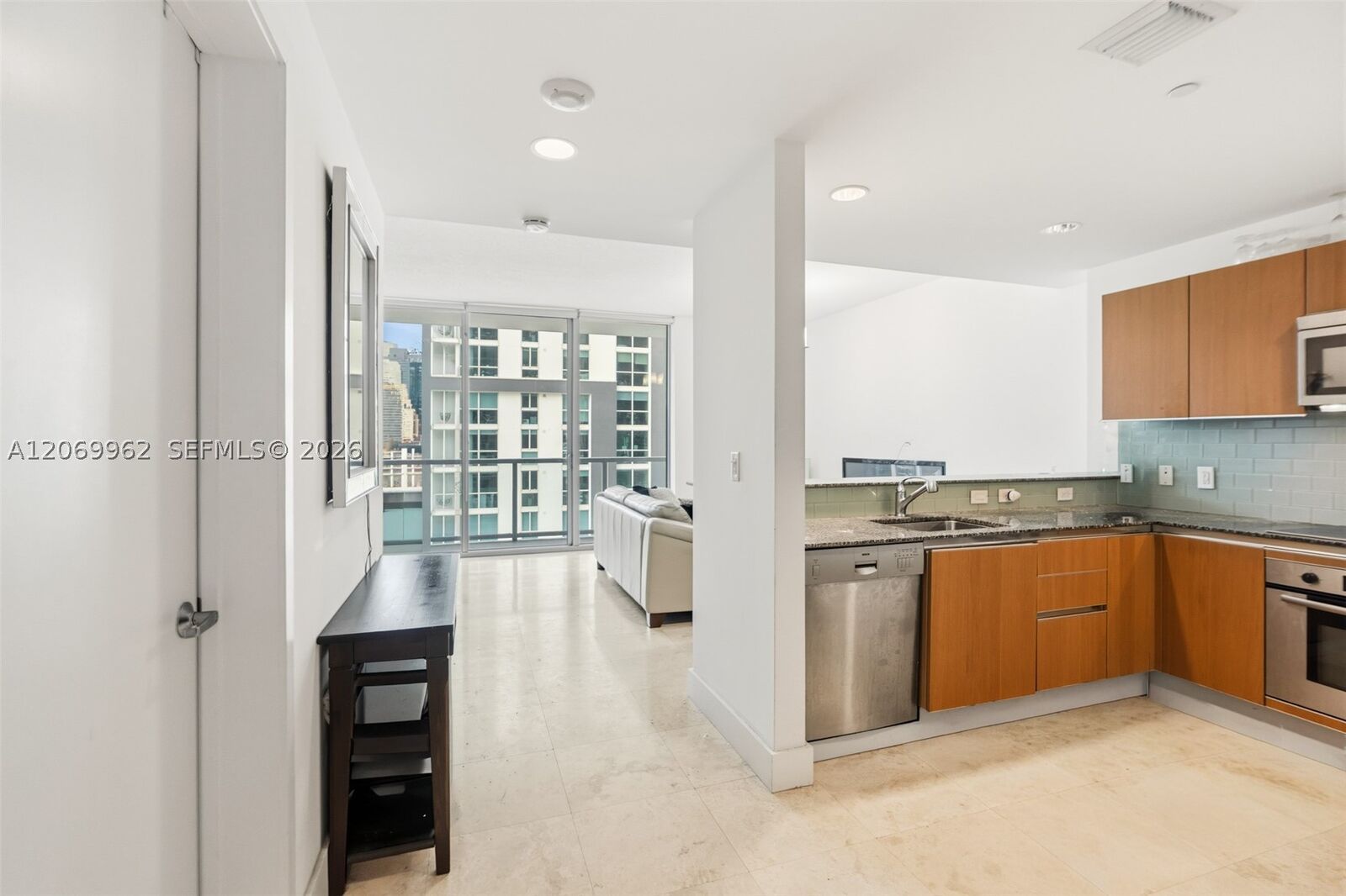 Property Photo: 1050 Brickell Ave 2112 FL 33131