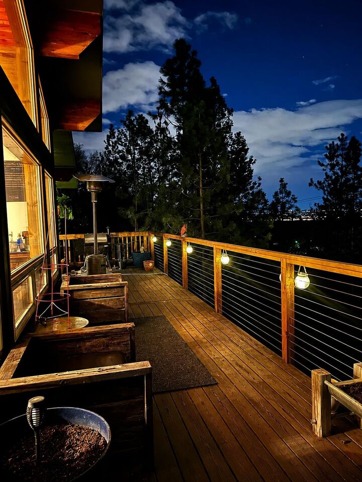 Property Photo: 3310 W Hartson Ave WA 99224