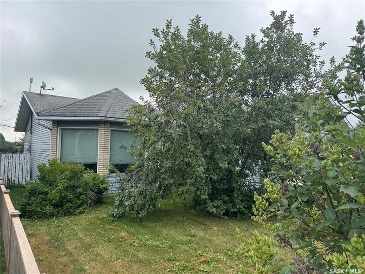Property Photo: 303 1st Avenue N SK S0K 2Z0