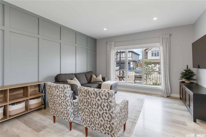 Property Photo:  238 Dubois Crescent  SK S7V 0R3 