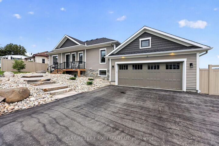 Property Photo:  244 Frank Street  ON L4R 1H4 