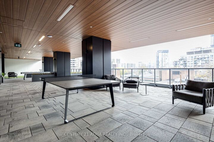 Property Photo: 319 Jarvis Street 2515 ON M5B 0C8