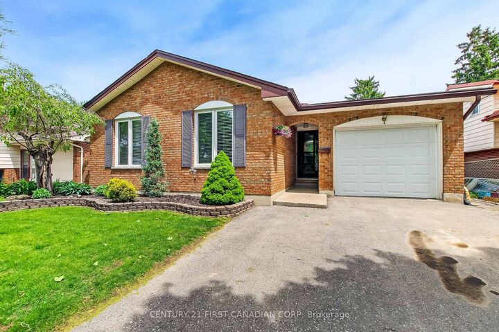 74 Winding Way Crescent — photo 1