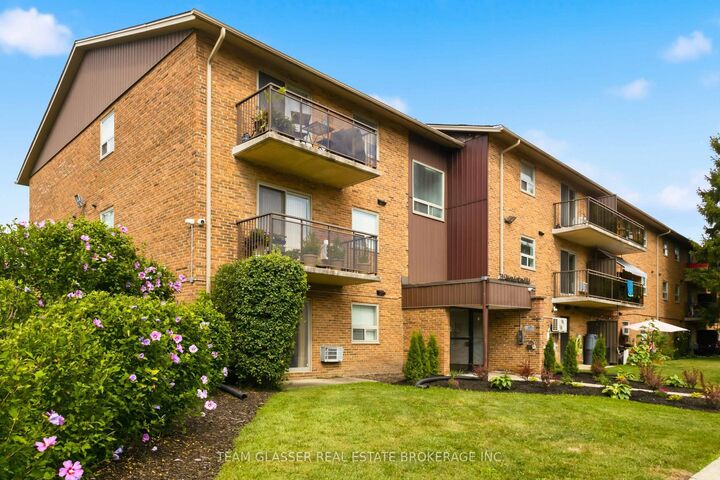 Property Photo: 735 Wonderland Road S 212 ON N6K 1M1