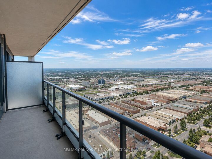 Property Photo: 898 Portage Parkway 5511 ON L4K 0J6