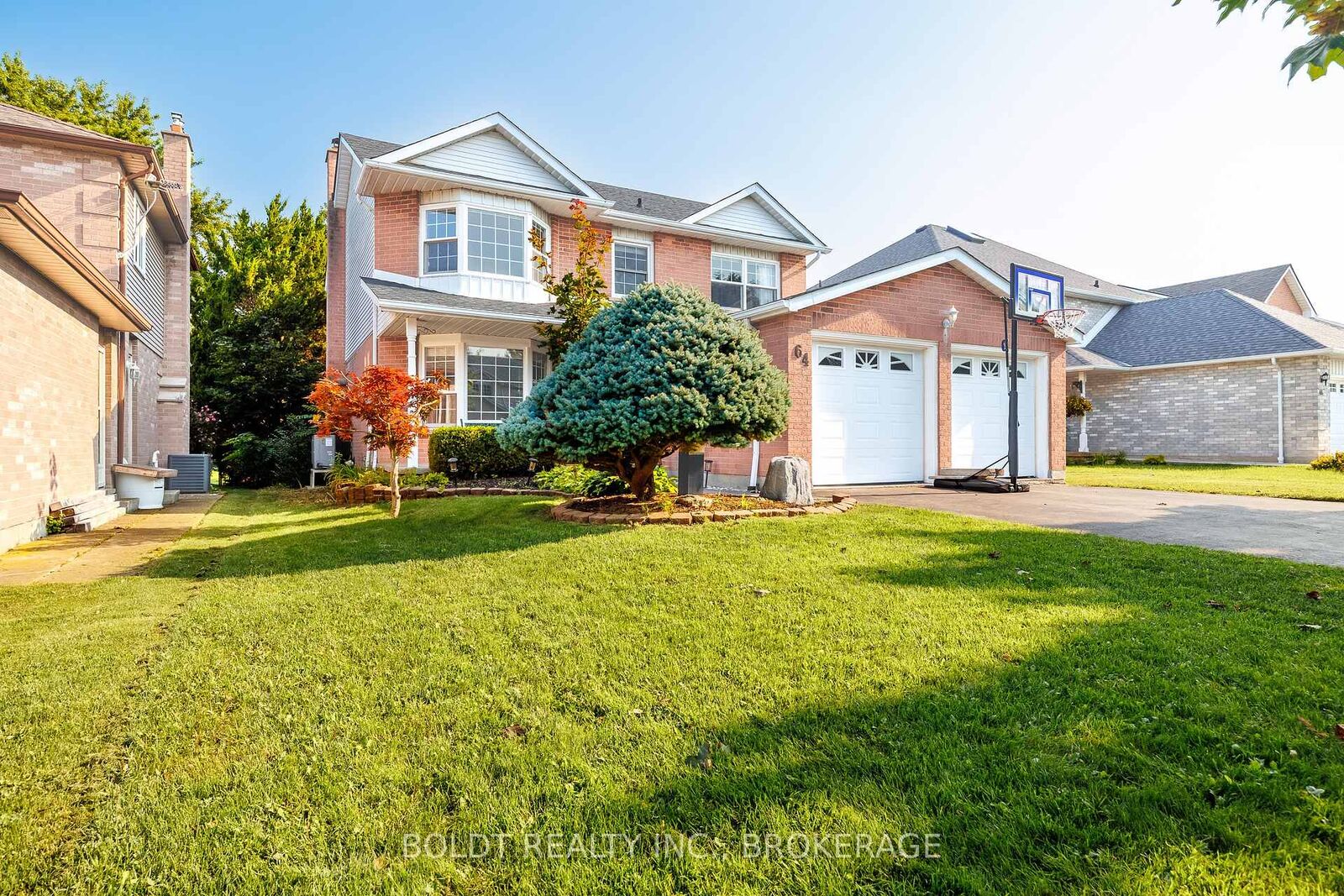 Property Photo:  64 Carmine Crescent  ON L2S 3M2 