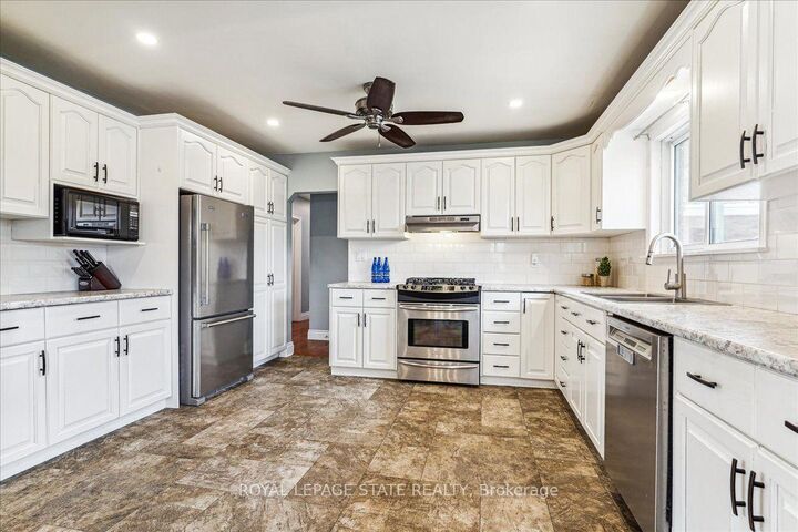 Property Photo: 5117 Canborough Road ON L0R 2J0
